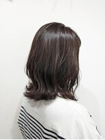 ウミト(Umito)&nbsp;ミディアム　くびれボブ