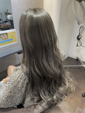 エイル 西梅田(eyl) ダブルカラー ☆ パールミルクティー