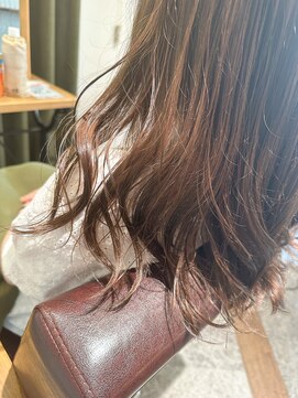 ムーン(moon) #グレージュカラー #シルキーベージュ #斜めバング