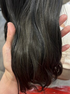 ローレン(Loren) ダークスモークアッシュ