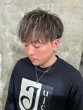 メンズサロン キング 高槻店(Men’s salon K!ng) 波巻きツイストスパイラルパーマ/フェザーパーマ/眉毛/メンズ