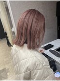 ピンクベージュ×ヘイリーボブ