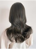 顔周りレイヤーくびれヘアロングオリーブベージュ_ba532863