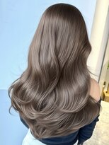 アマトウキョウスマートサロン(AMA TOKYO×Smart Salon)&nbsp;ヘーゼルベージュ　ブリーチなし　レイヤーカット　海外風