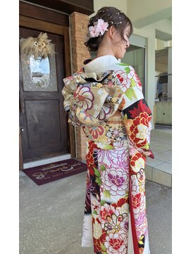 グランジュテ(grandjute) ヘアセット 成人式 メイク 着付け まつげパーマ 那覇