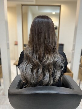 エリス ウメダ(Eliss umeda) グラデーションカラー!