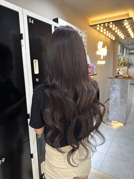 ラピス 大阪アメ村店(Lapis) 巻いても長い！質の良いスーパーロングエクステ