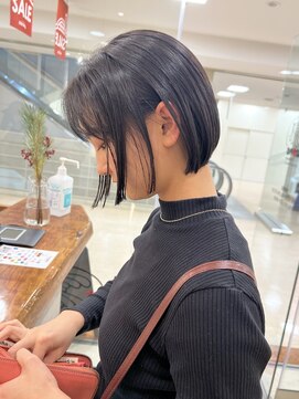 モリオ フロム ロンドン サッポロファクトリー店(morio FROM LONDON) 【morio】札幌ボブ　ぱつっと耳かけボブ