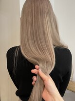 シーカ(siika) ホワイトベージュ 透明感カラー