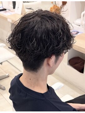 ヨーロ(yolo) 波まきスパイラルパーマ