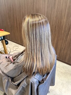 ビスポーク(BESPOKE) ダークトーングレイカラーからのバレイヤージュ