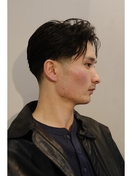 ゾーイ ボーイズ(ZOEY boyz) メンズショートソフトフェードリバースパーマかきあげ