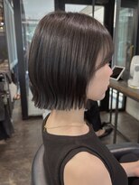 アンティコ (antico)&nbsp;切りっぱなしボブ
