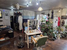 ccc カリフォルニアヘアー(ccc-california hair)の雰囲気（広々したアットホームな空間☆ゆったり/リラックスして頂けます）