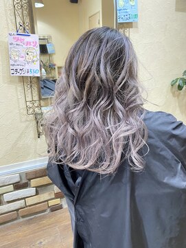 サムブリッジ(SOMEBRIDGE) ☆ シルバーブロンドカラー × バレイヤージュ (SOMEBRIDGE)