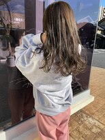 ヴァンカウンシル 津店(VAN COUNCIL) ふわふわカールのグレージュヘア