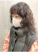 ミディアムウルフ、スパイラルパーマ、くるくるパーマ