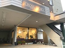 ヘアーデザイニング クロス(HAIR DESIGNNING CROSS)