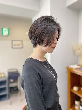 アンドチル 渋谷(AND CHILL) ハンサムショート/センターパート/ショートボブ　渋谷