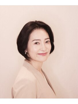 アンベリールフルー(EMBELLIR fleur) クラシックボブスタイル　３０代４０代５０代　表参道青山