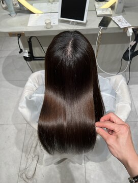 ロンドメリア 天神大名店(Lond Melia) イメチェンヘアスタイル美髪のススメワイドバングブルーブラック