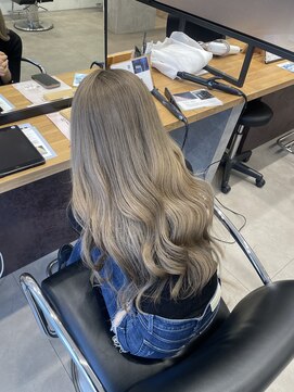 ブランシェ 名鉄小幡駅前店 ヘーゼルベージュ