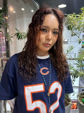 ヘアーアンドメイク ビス(HAIR&MAKE bis) スパイラルパーマ ロングパーマ 海外風パーマ【kotomi】