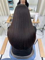 エミン(emyn) 髪が変わる【美髪革命】艶髪/髪質改善/縮毛矯正/代々木
