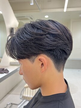 ニコ トウキョウ ヨコハマ(nico) メンズセンターパートニュアンスパーマ毛流れメンズパーマ