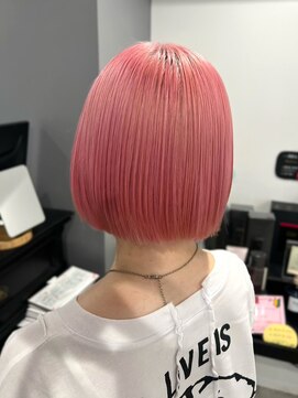 キャパ セントラル 天神 大名店(CAPA central) ピンクベージュ　ショートボブ 顔周りカット 切りっぱなしボブ