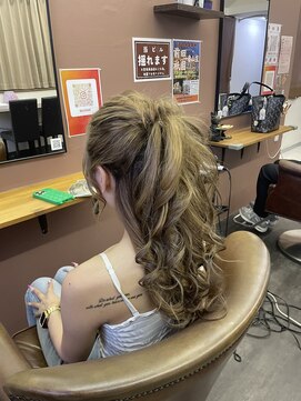 ブリックヘアー(BLICK Hair) フワッとポニーテール