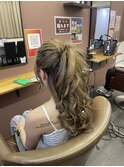 フワッとポニーテール