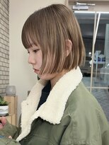 パークレーン アイス イヴェン アネックス(PARK LANE ICI yeven.anx)&nbsp;ブリーチカラーぱつっとボブミルクティーベージュ毛先カラー