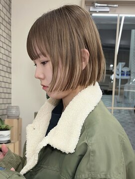 パークレーン アイス イヴェン アネックス(PARK LANE ICI yeven.anx) ブリーチカラーぱつっとボブミルクティーベージュ毛先カラー