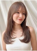 小顔ミディアムレイヤーハッシュカットシースルー顔周りカット