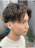 センターパートツイストスパイラルパーマニュアンスパーマ