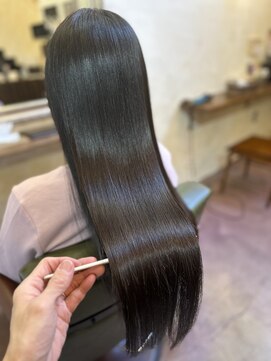 リリアン(Ririan) 【橋本】酸性縮毛矯正+自社製品髪質改善トリートメント