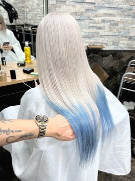 テイス 新宿(TACE) ホワイトブルー[ネビージュ/黒髪/小顔/新宿]