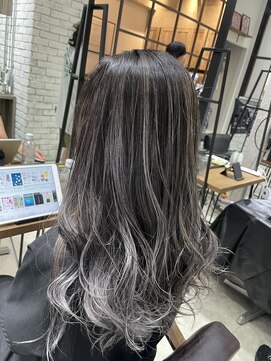 フェリア 渋谷(Feria) 【Feria渋谷】シルバーバレイヤージュ☆渡邉悟