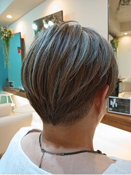 アフィーノ(affino) ツーブロックアシメショート