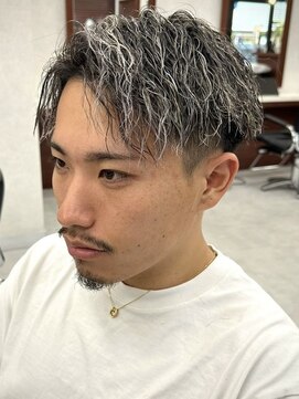 ザ ワンアンドオンリー シズオカ(The one and only. Shizuoka) Men’s/フェザーパーマ/サーフカール/ニュアンスデザイン