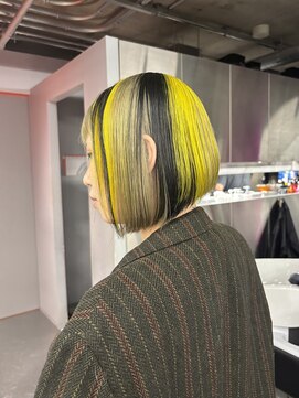 レコ 渋谷(LECO) ハイトーンプラチナベージュ×ブラック×イエローボブ