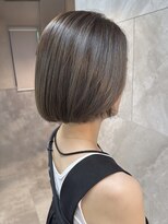 ドゥマン(Demain)&nbsp;脱白髪染め×寒色グレージュ｜赤みレスで上品な艶ボブに