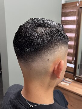 スタンドバーバー 柏(STAND BARBER) 波巻きツイストスパイラル/リバースセンターパート/柏/柏駅