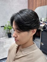 リード 豊洲店(REEED)&nbsp;センターパート縮毛矯正マッシュ刈り上げ毛流れツーブロック