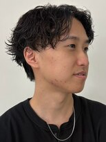 オンフ(ONFFO)&nbsp;波巻パーマ ナチュラルパーマ 刈り上げ ツーブロック 20代