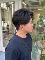 オモチャ(OMOCHA)&nbsp;黒髪センターパート/ツーブロック