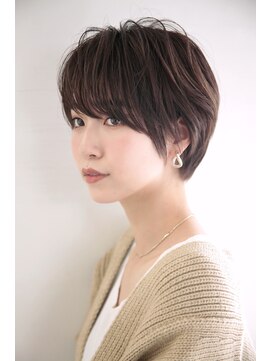 ヘアメイク シュシュ(Hair make chou chou) 大人かわいいピンクベージュ小顔クールショートボブルフ20代30代
