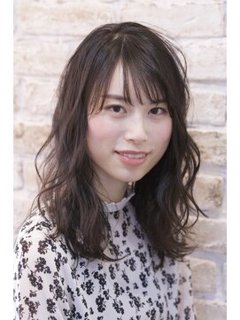 バビロン(Babylone) ゆる巻きセミロング