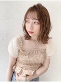 柔らかいブラウンカラーとシースルーバングで抜け感スタイル